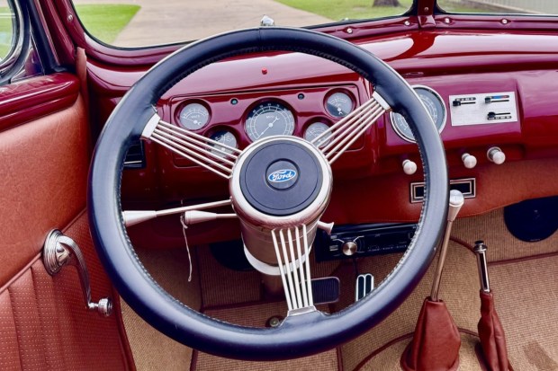 Fuel Injected, 350-Powered 1940 Ford Deluxe Convertible Club Coupe Hot Rod