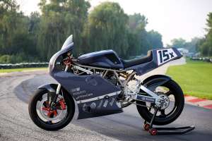 Ducati 750SS / Monster 796 race bike by Analog Motorcycles