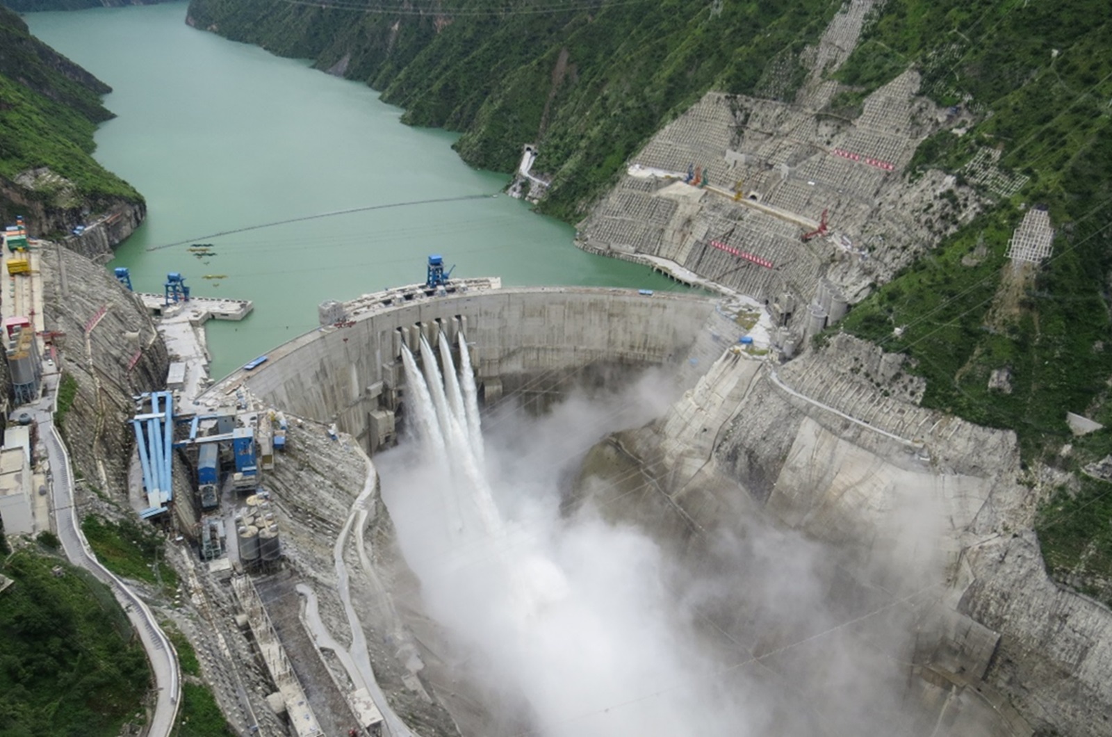 Jinpingshan Tunnel, China – 10.90 miles (17.54km)