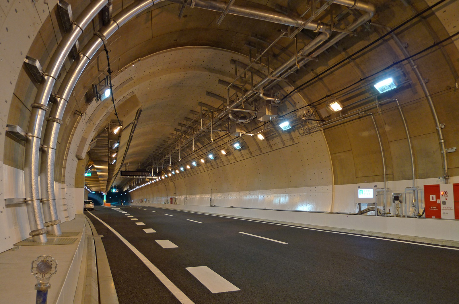 Yamate Tunnel, Japan – 11.3 miles (18.20km)